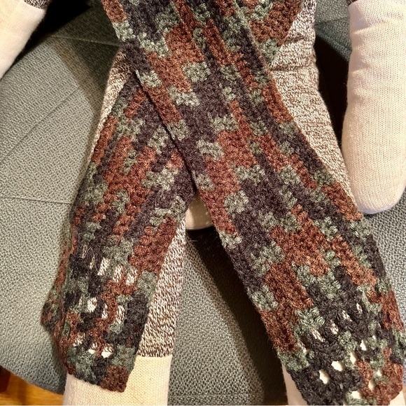 NWT Hand Crocheted Scarf & Matching Beanies (set of 3) - Picture 4 of 6